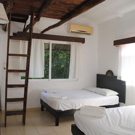 Lobo Inn Tulum Bagian luar foto